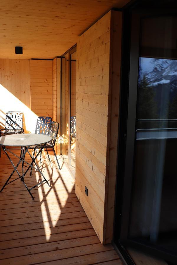 Alpinresortarlberg 1495 - Garni - Fruehstueck In Der Suite Schroecken Exterior foto